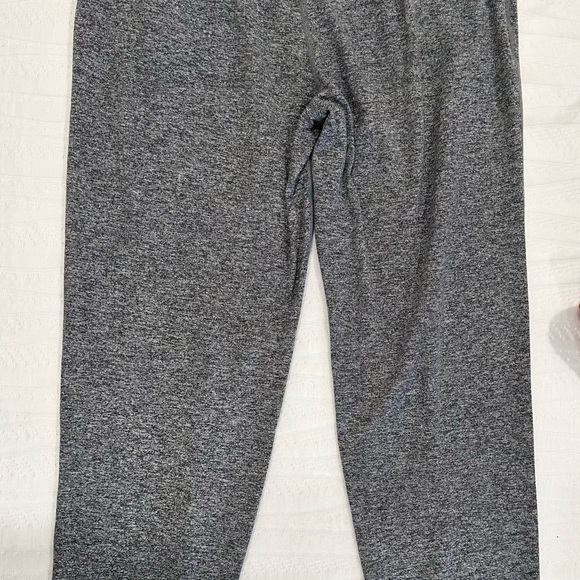 Vuori Heather Gray Jogger Sweatpants size small - Picture 4 of 4